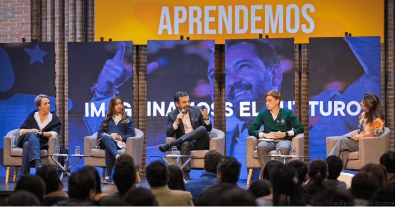 Alcalde Galán participó en el Foro Educativo »Aprendizajes para el Futuro»